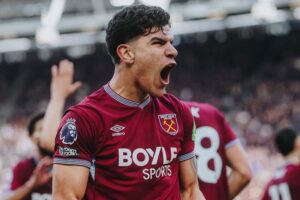 Gelandang West Ham United, Mateus Fernandes